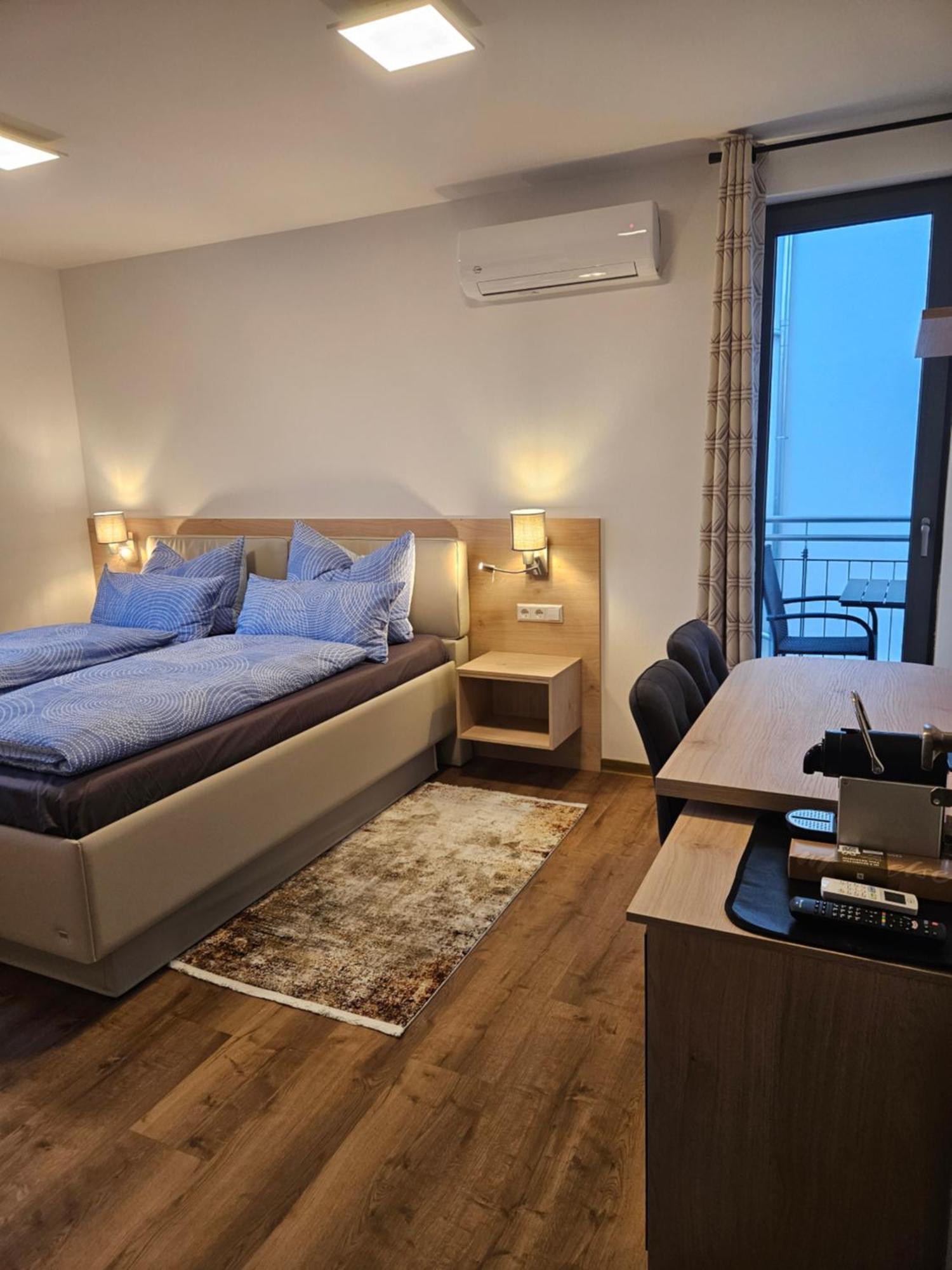 Rana'S B&B - Bed&Breakfast 러스트 외부 사진